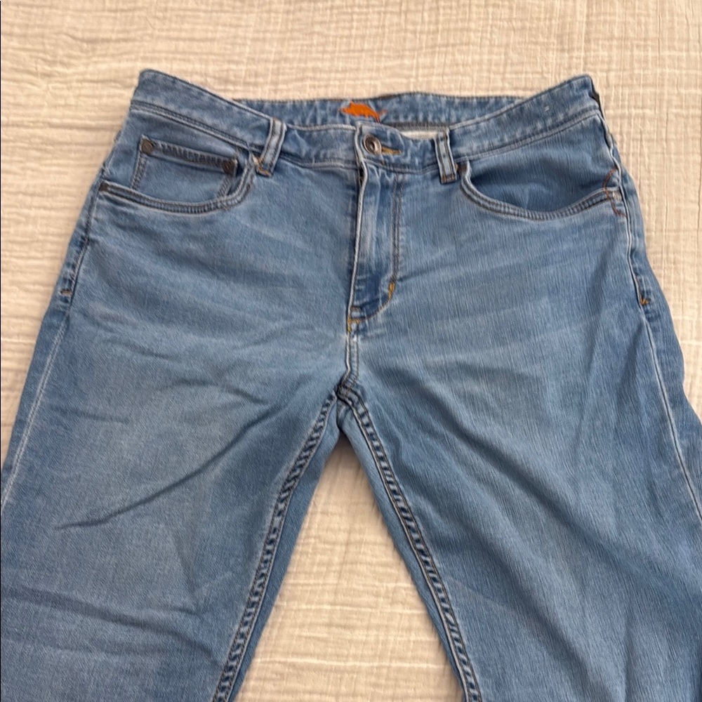 Tommy Bahama lightweight stretch denim jeans, 34 waist 32 length good condition